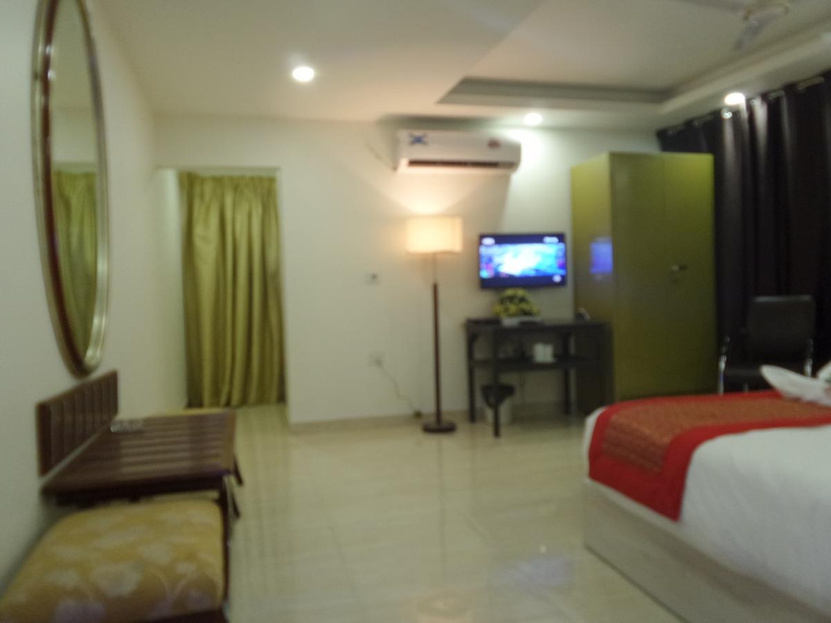 Airport Hotel Mahal Neu-Delhi Exterior foto